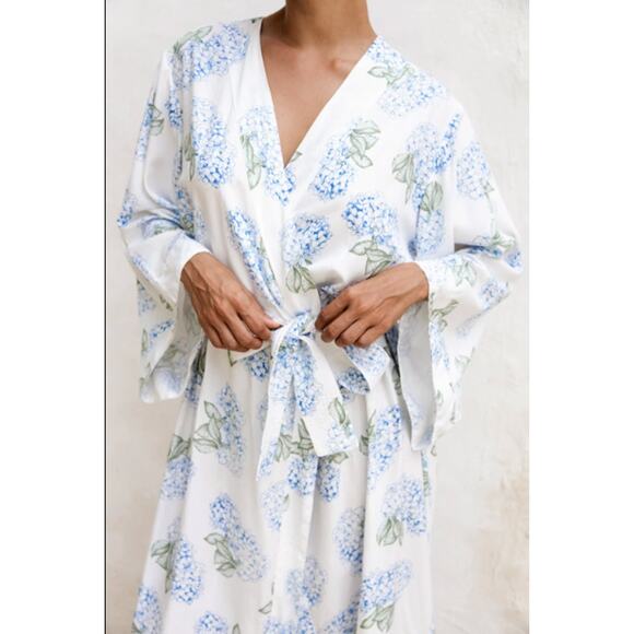 Piyama Blue Hydranga Lightweight Robe M/L - Picture 1 of 4